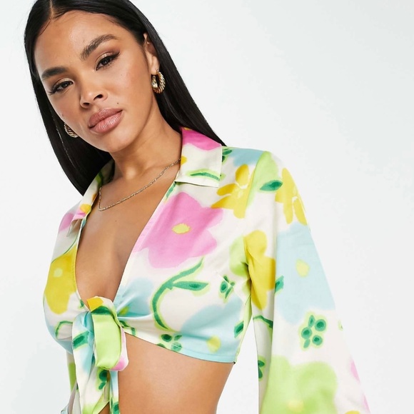 Tie Front satin shirt in floral print - Picture 1 of 5